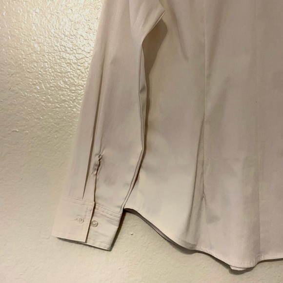 Time & Tru White Button Up Shirt Size Small - Picture 4 of 4